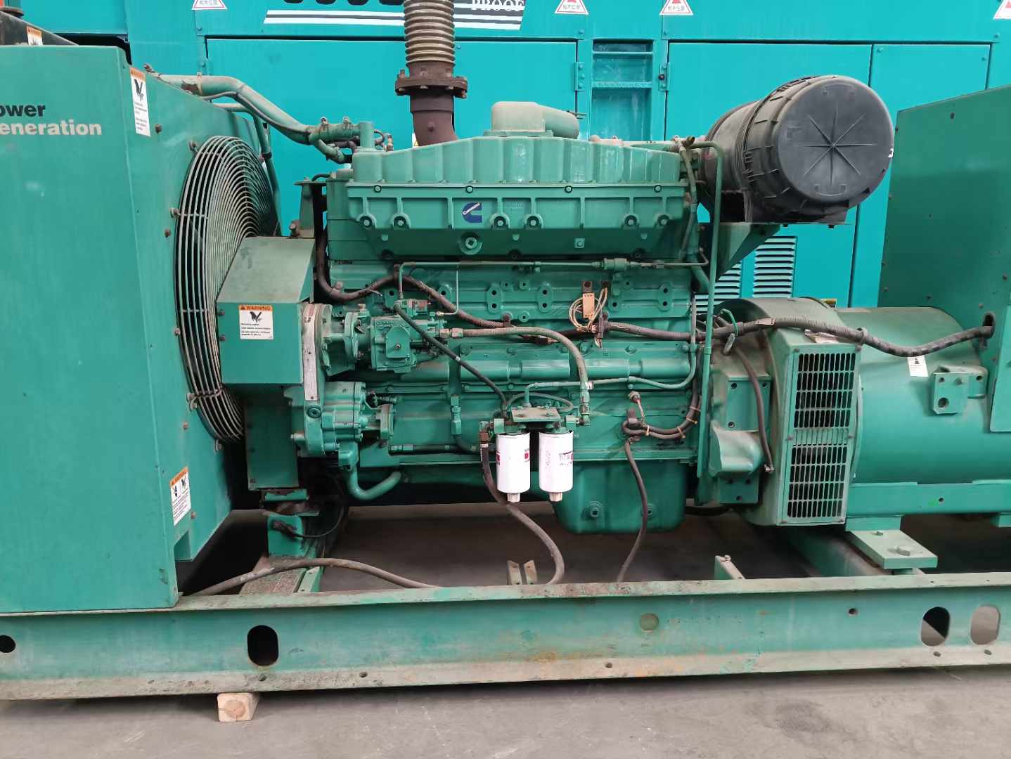 天门过载会对 600kW 柴油发电机组造成哪些损害？